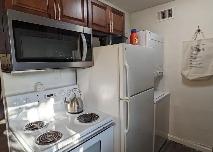 204 - 2br Worth Southside - King Bed Apartment Fort Worth