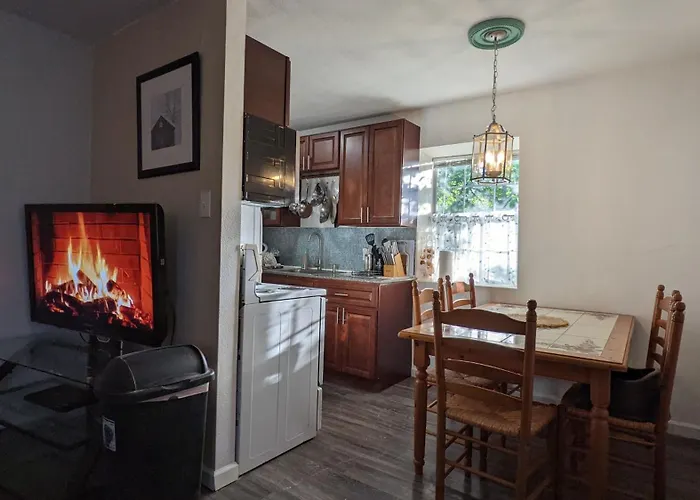 204 - 2br Worth Southside - King Bed *